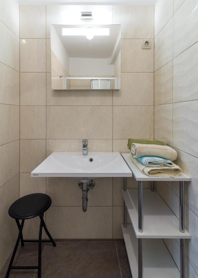 Nemes Apartmanhaz Heviz Luaran gambar