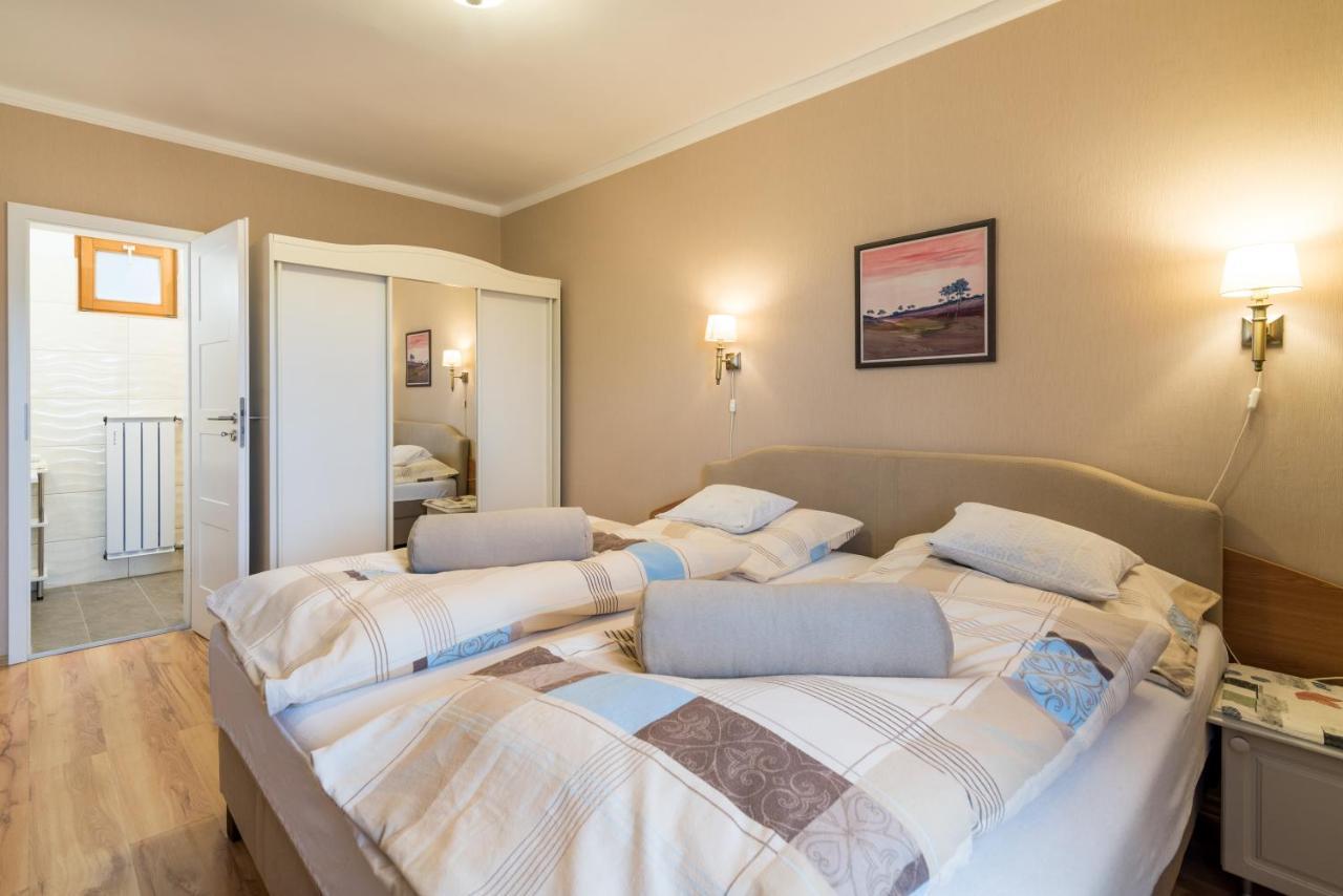 Nemes Apartmanhaz Heviz Luaran gambar