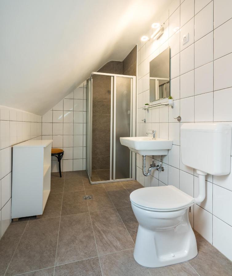 Nemes Apartmanhaz Heviz Luaran gambar
