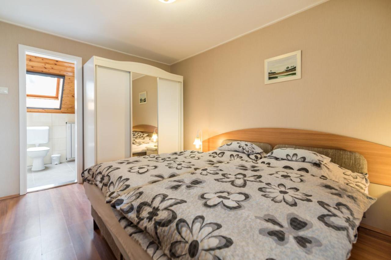Nemes Apartmanhaz Heviz Luaran gambar