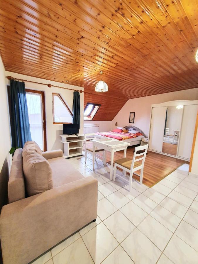 Nemes Apartmanhaz Heviz Luaran gambar