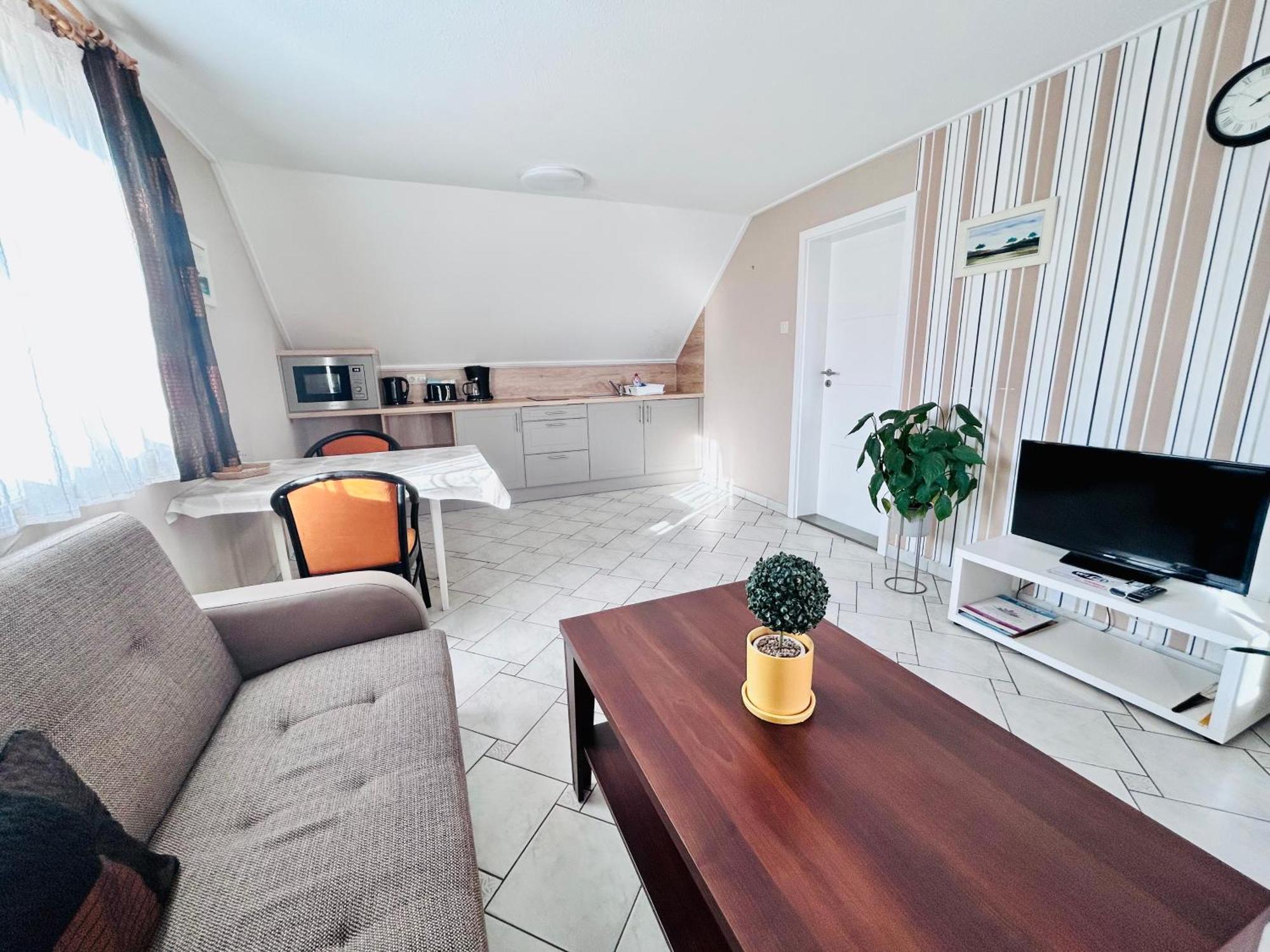 Nemes Apartmanhaz Heviz Luaran gambar